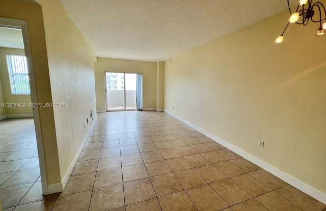 50 Menores Ave photos photos