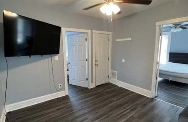 1611 East Fayette St - Apt 2 Gallery 3
