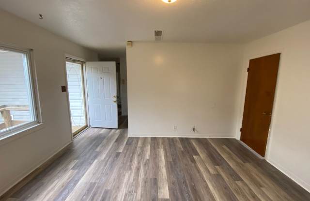 3/1 in Shelby, NC close to Hwy 74 and uptown Shelby photos photos