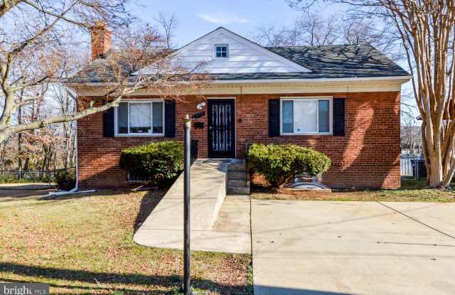 2712 HAWTHORNE TERRACE Gallery 2