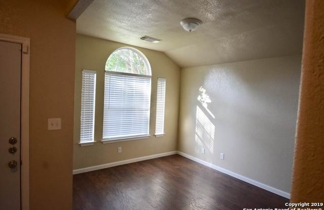 9742 Coppercreek Gallery 4