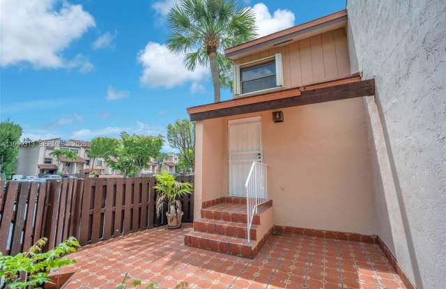 685 W Park Dr photos photos