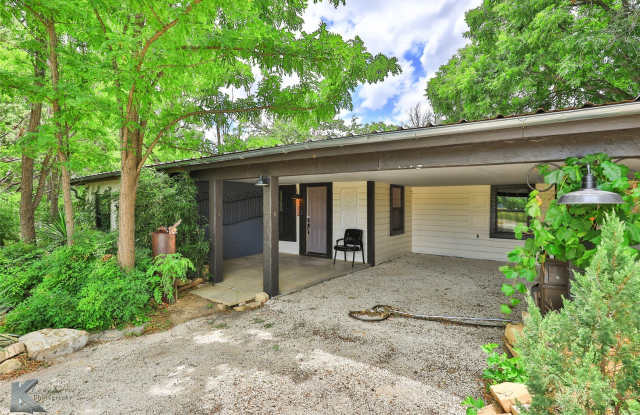 609 Sunset Drive Gallery 1