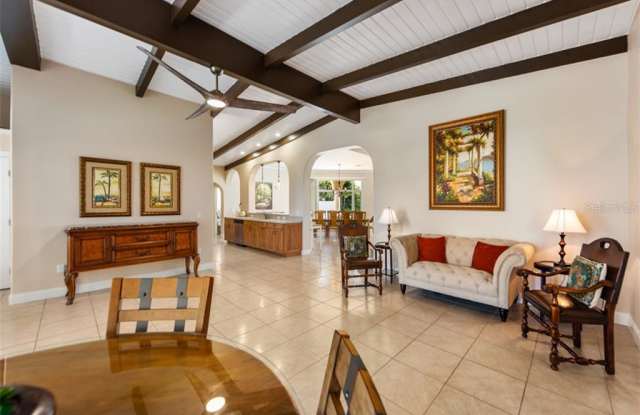 529 KEY ROYALE DRIVE Gallery 4
