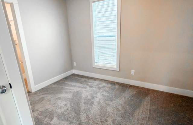 Fully Remodeled 3 Bedroom Home Near Downtown La Crosse photos photos