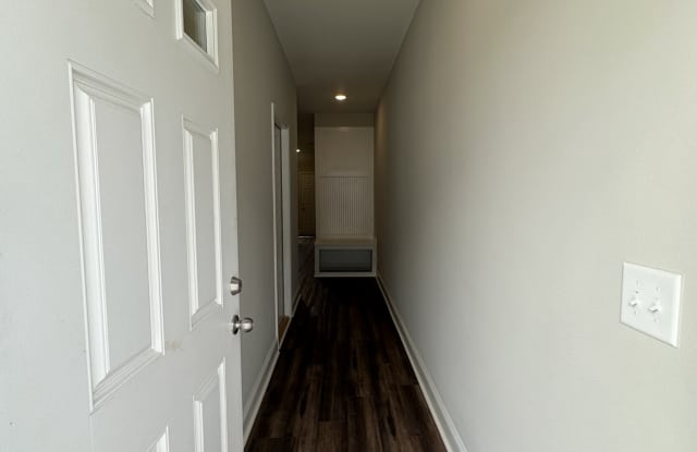 119 West Rossview RoadBuilding 2 - H Gallery 2