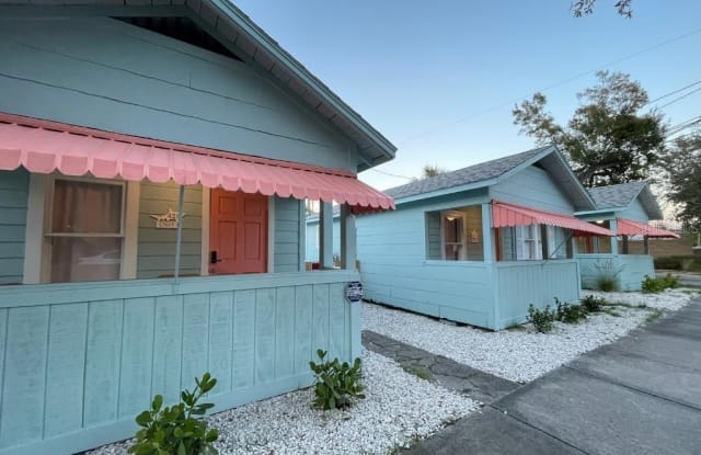 421 15TH AVENUE S - 421 15th Avenue South, St. Petersburg, FL 33701 421 15TH AVENUE S - 421 15th Avenue South, St. Petersburg, FL 33701