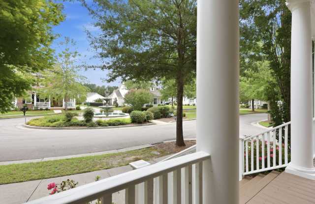 Resort-Style Living | Furnished Townhome with Veranda & Views | Tennis & Golf Gallery 3