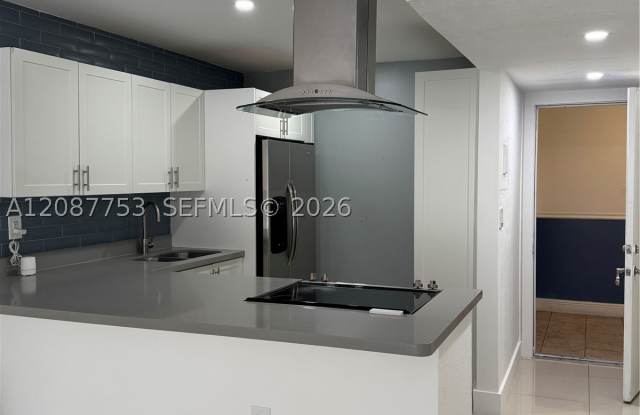 12290 NE 11th Ct Gallery 3