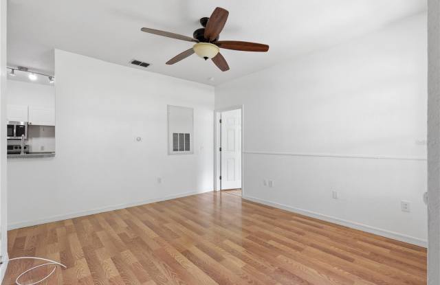 858 GRAND REGENCY POINT Gallery 2