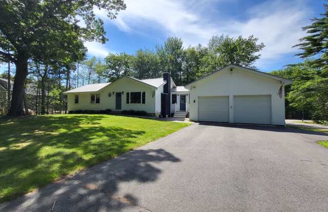 285 Berwick Rd - 285 Berwick Road, York County, ME 03907