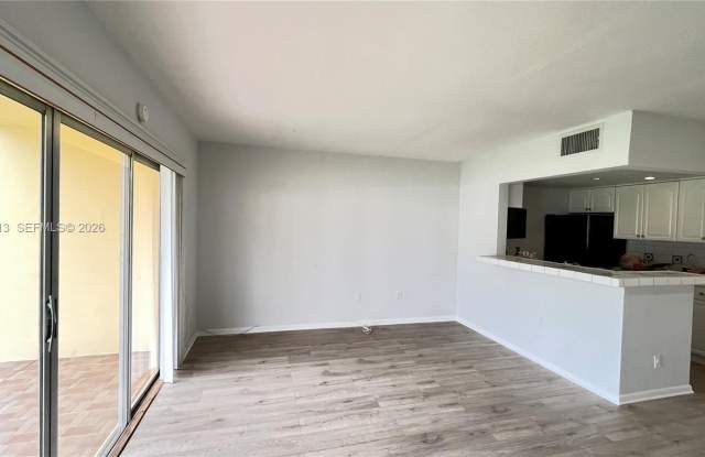 7304 SW 82nd St photos photos