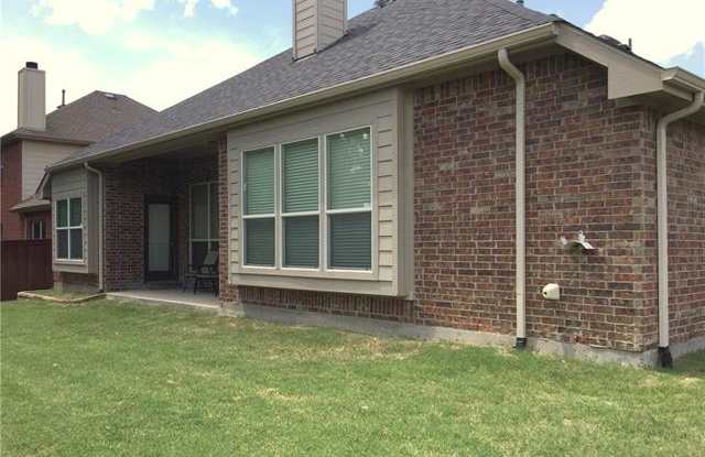 11993 KINGSVILLE Drive Gallery 2
