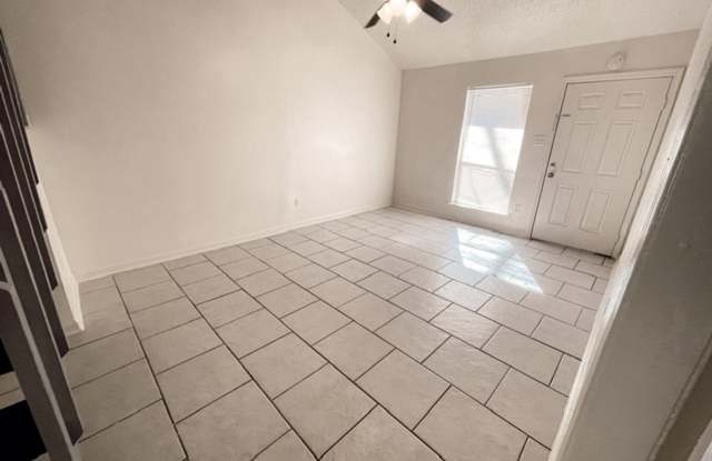 8220-B GOVERNOR DRIVE BATON ROUGE, LA 70820 Gallery 4