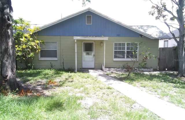 1821 12TH AVENUE N photos photos