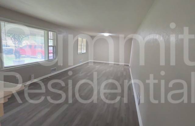 5353 Blue Ridge Boulevard Gallery 4