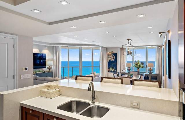 2700 N Ocean Drive Gallery 4