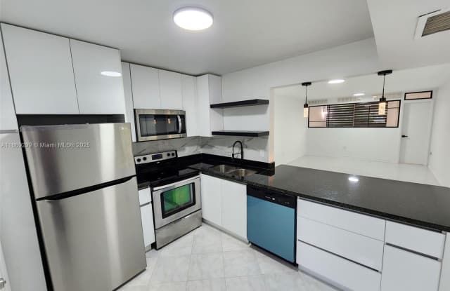 1401 NE 191st St photos photos