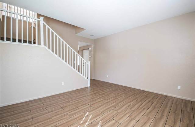 3925 MEADOW FOXTAIL Drive Gallery 4