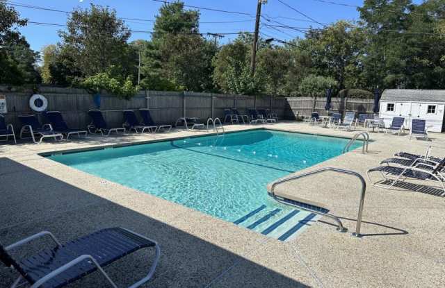 6 Whitman Rd. photos photos