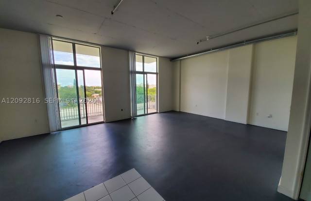 2100 VAN BUREN ST Gallery 2