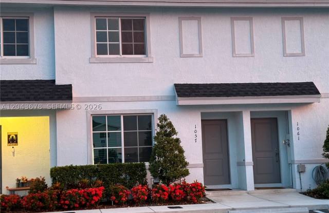 1057 NW 5th St photos photos 1057 NW 5th St photos photos