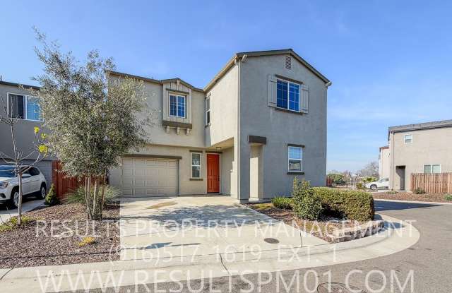 Stunning 4 Bedroom Home in Winding Meadow Village photos photos