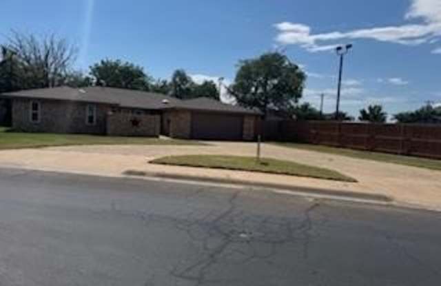 1607 McDonald St photos photos
