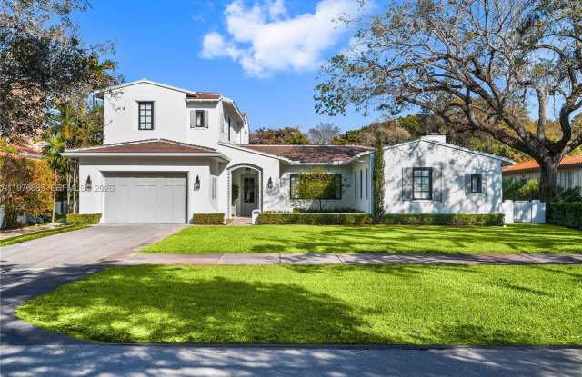 2015 Country Club Prado photos photos