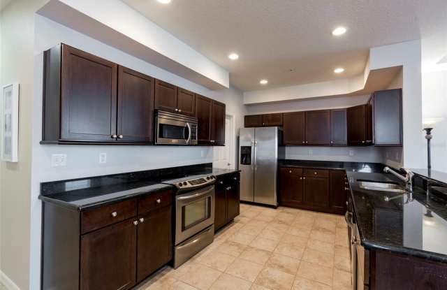 636 WELLS COURT Gallery 3