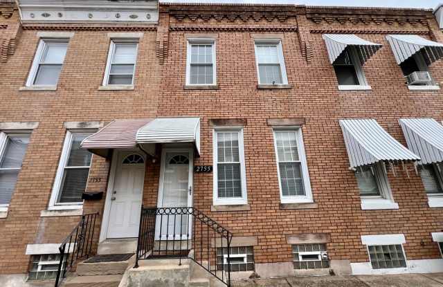 Stunning 2-Bedroom Townhome with Partially Finished Basement! Available August! photos photos