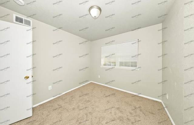 3125 Shadybrook Drive Gallery 4