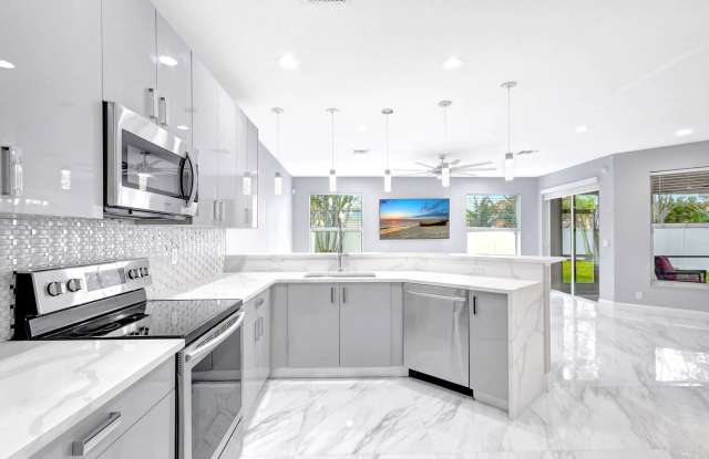 6453 Paradise Cove photos photos