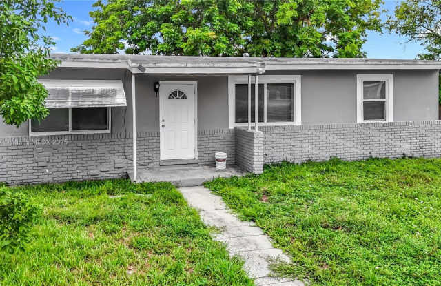 1423 NW 12th St photos photos