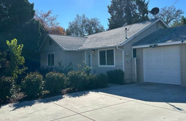 Well cared for home with bonus room photos photos