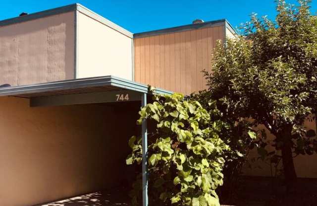 744 Simpson Place - 744 Simpson Place, Santa Rosa, CA 95401