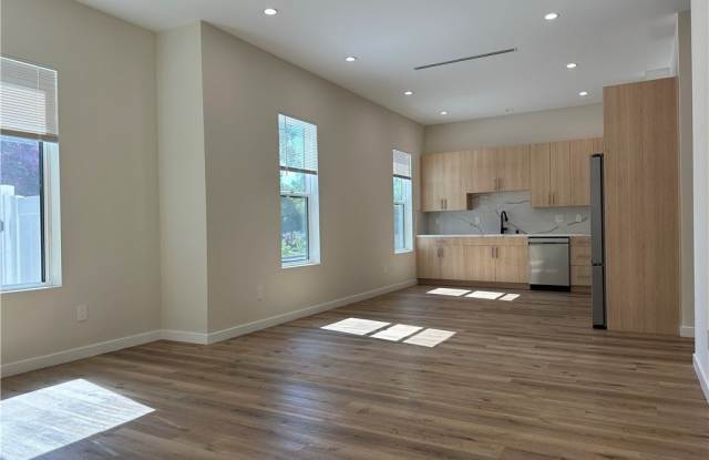 6571 Ponce Ave photos photos