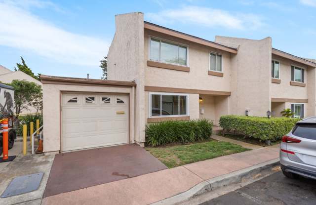 Beautifully Upgraded 3-Bedroom Townhome in Clairemont with Private Patio & Garage photos photos