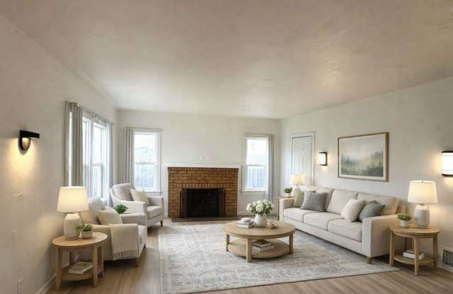 Exceptional Downtown Davis Home Across from Central Park Gallery 4