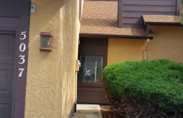 Village Seven 2 Bedroom Townhome with Woodburning Fireplace and Extra Storage i photos photos