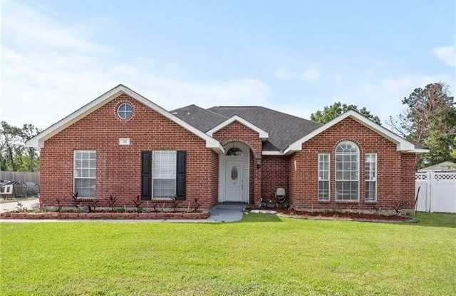60 MOSS Drive - 60 Moss Drive, Laplace, LA 70068 60 MOSS Drive - 60 Moss Drive, Laplace, LA 70068