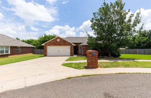 4508 Applegate Drive - 4508 Applegate Drive, Moore, OK 73160