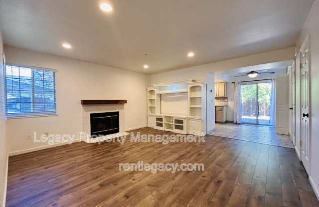 1810 E Tabor Ave Gallery 4