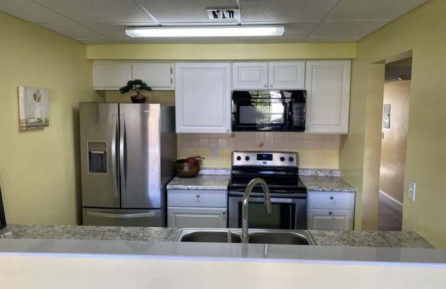 Large 2 bedroom 2 bath Condo photos photos