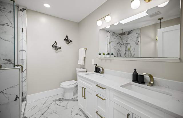 1242 Quincy Street Northwest - Unit 2 Gallery 2