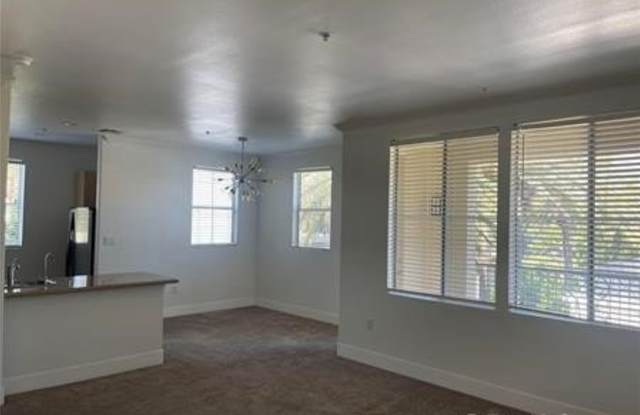 2408 Watermarke Place Gallery 3