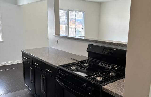 North of Pier Beach Pad Gallery 3
