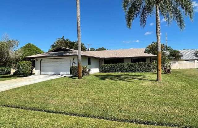 1315 SE PETUNIA Avenue Gallery 1
