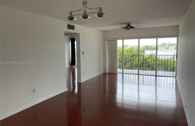 9180 Fontainebleau Blvd photos photos