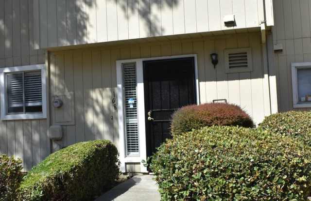 Freshly updated condo unit with a community pool! photos photos